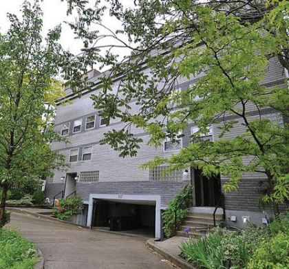 Condo of the Week: $639,000 for a three-level suite with a rooftop terrace in the Upper Beach thumbnail